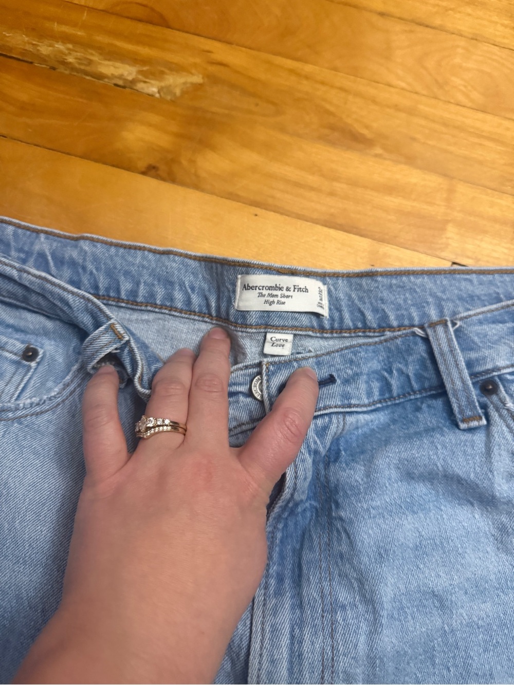 Abercrombie & Fitch Curve Love Mom shorts